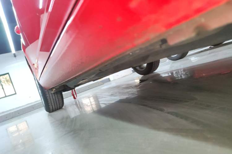 Used Skoda Fabia 2017 1.4L Automatic Car Enjoy Edition Right Side Sill