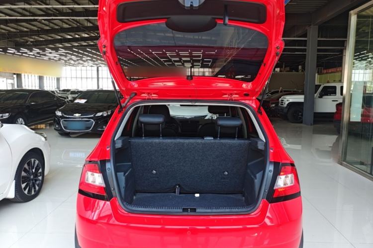 Used Skoda Fabia 2017 1.4L Automatic Car Enjoy Edition Trunk