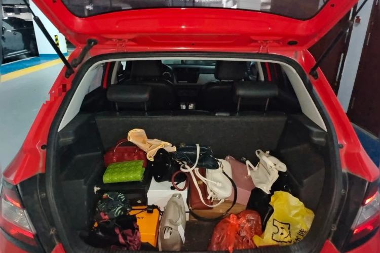 Used Skoda Fabia 2017 1.4L Automatic Car Enjoy Edition Trunk