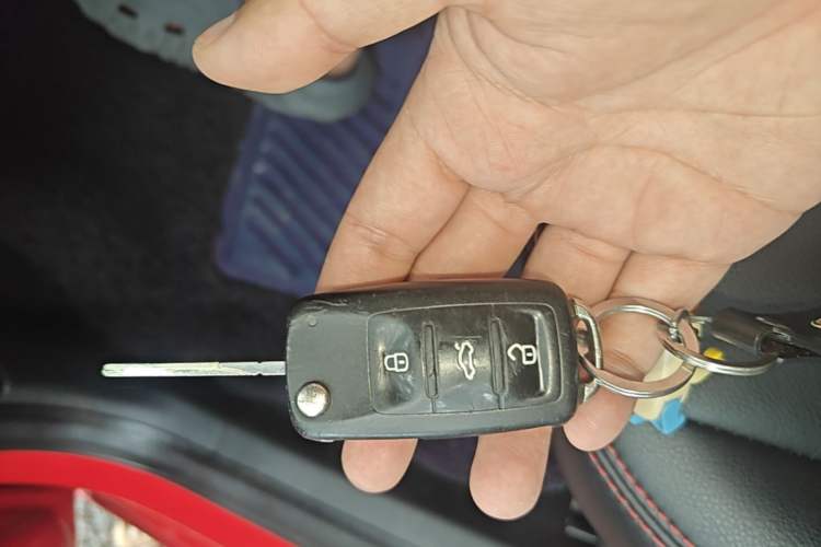 Used Skoda Fabia 2017 1.6L Automatic Sport Edition Vehicle Key