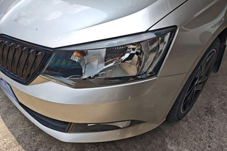 Used Skoda Fabia 2017 1.6L Automatic Chuanxing Edition Left Front Headlight