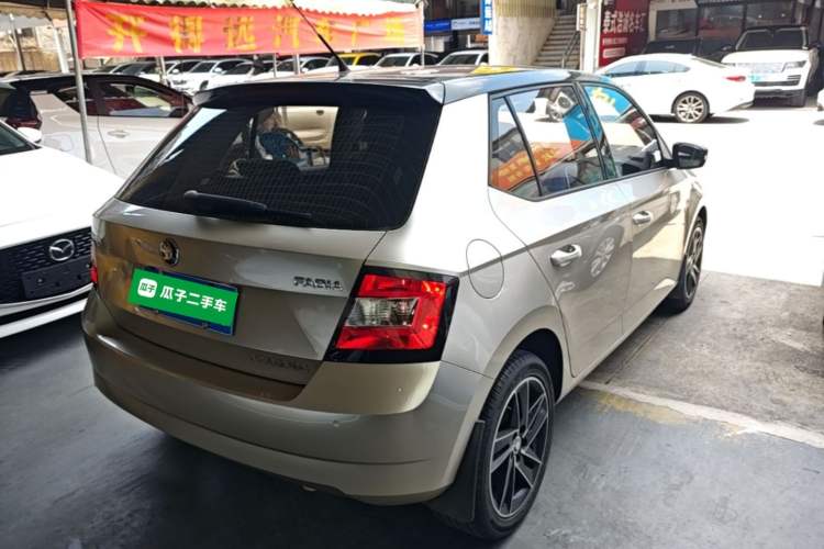 Used Skoda Fabia 2017 1.6L Automatic Chuanxing Edition Rear Right 45 Deg