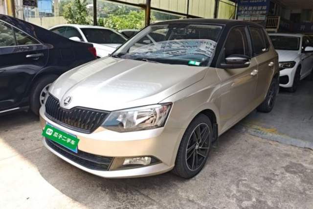 Skoda Fabia 2017 1.6L Automatic Chuanxing Edition с пробегом