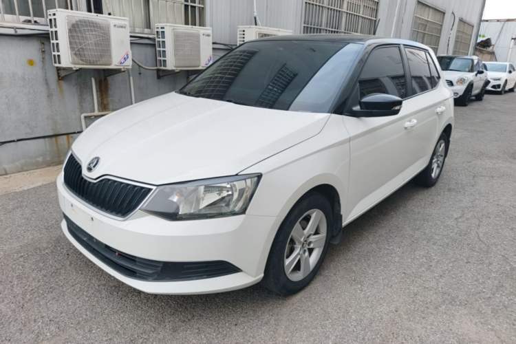 Used Skoda Fabia 2017 1.4L Automatic Car Enjoy Edition Guazi used car, China used car export, Used car for sale, Used Skoda cars, Cheapest cars for sale