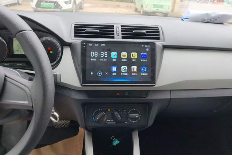 Used Skoda Fabia 2017 1.4L Automatic Car Enjoy Edition Audio And AC Panel