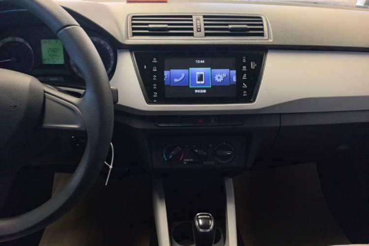 Used Skoda Fabia 2017 1.4L Automatic Car Enjoy Edition Audio And AC Panel
