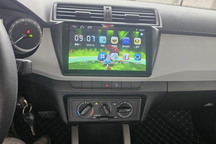 Used Skoda Fabia 2017 1.4L Automatic Car Enjoy Edition Audio And AC Panel