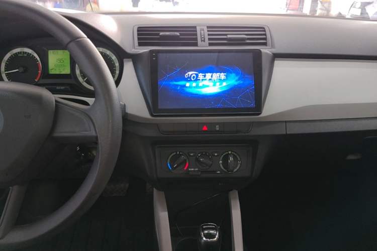 Used Skoda Fabia 2017 1.4L Automatic Car Enjoy Edition Audio And AC Panel
