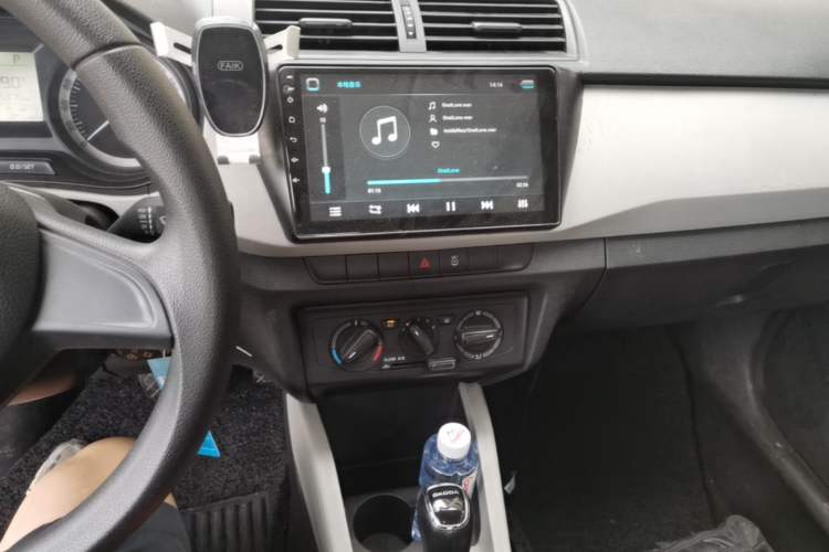 Used Skoda Fabia 2017 1.4L Automatic Car Enjoy Edition Audio And AC Panel