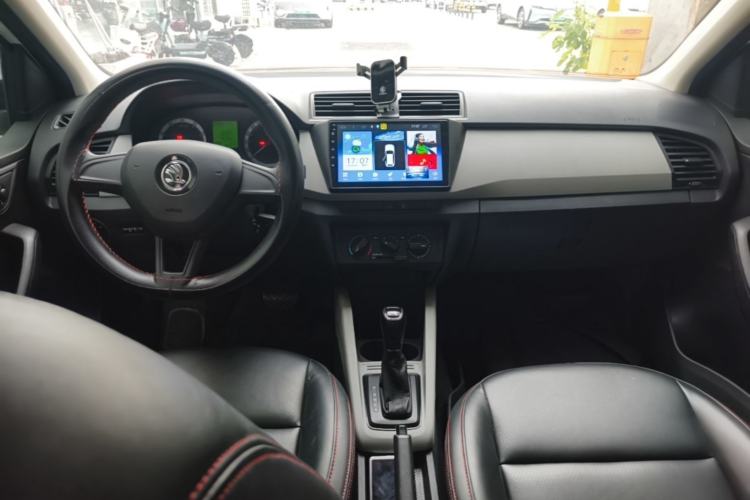 Used Skoda Fabia 2017 1.4L Automatic Car Enjoy Edition Center Console
