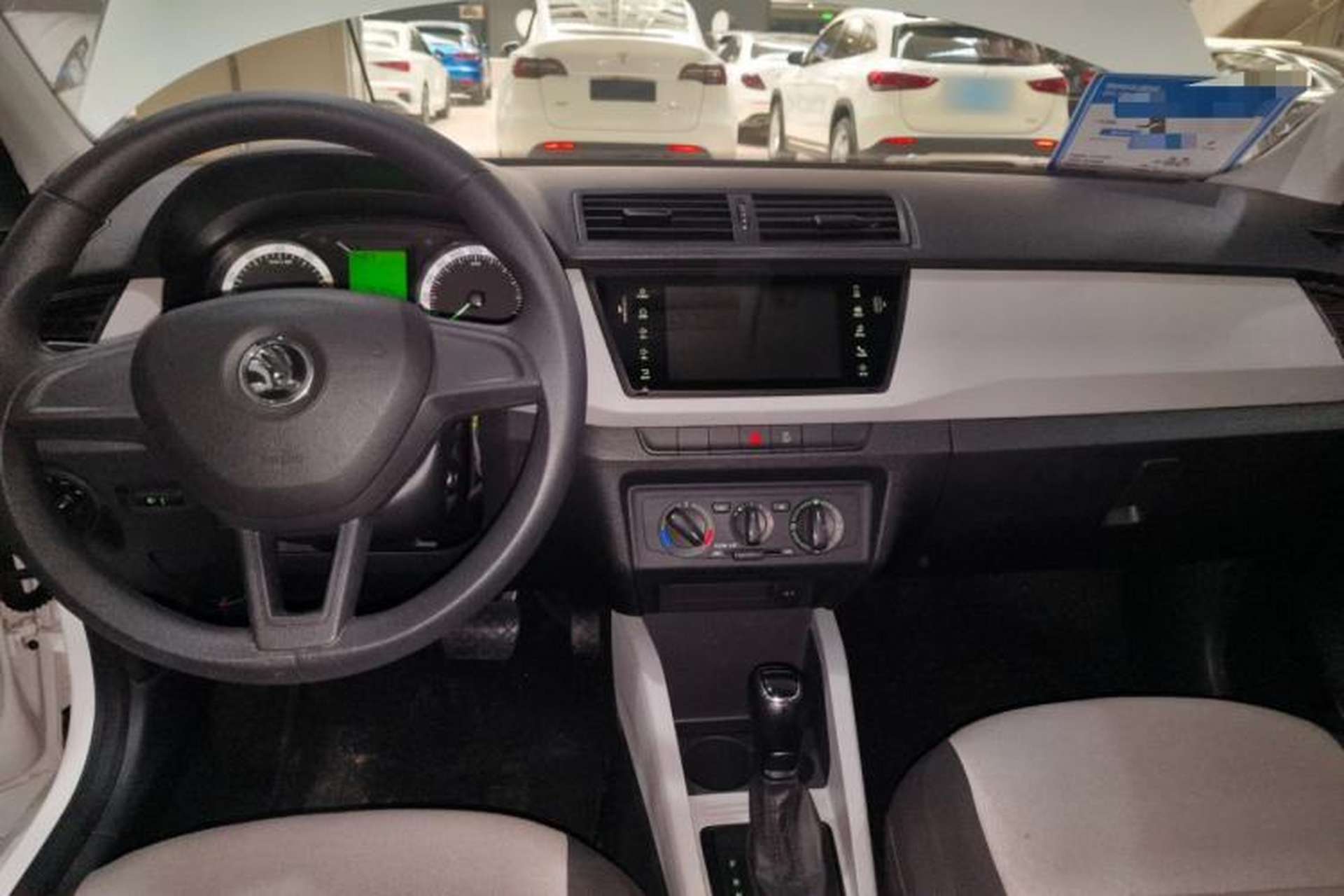 Used Skoda Fabia 2017 1.4L Automatic Car Enjoy Edition Center Console