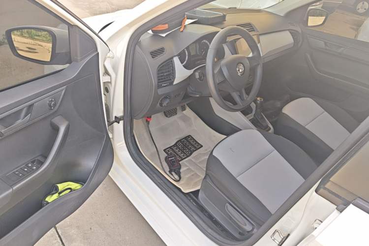 Used Skoda Fabia 2017 1.4L Automatic Car Enjoy Edition Driver Seat