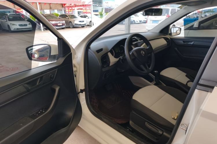 Used Skoda Fabia 2017 1.4L Automatic Car Enjoy Edition Driver Seat
