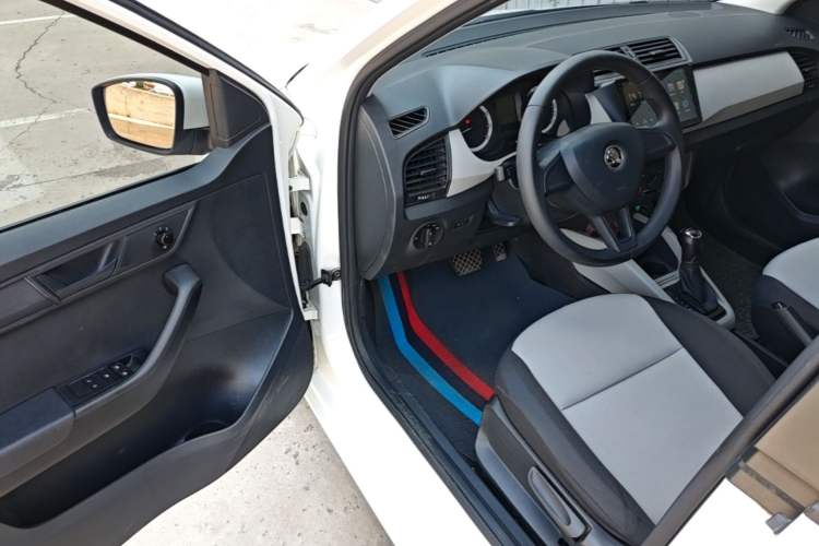 Used Skoda Fabia 2017 1.4L Automatic Car Enjoy Edition Driver Seat