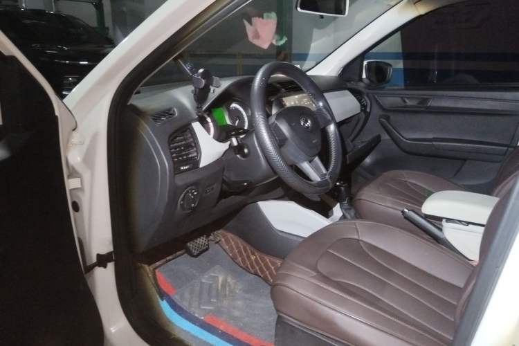 Used Skoda Fabia 2017 1.4L Automatic Car Enjoy Edition Driver Seat