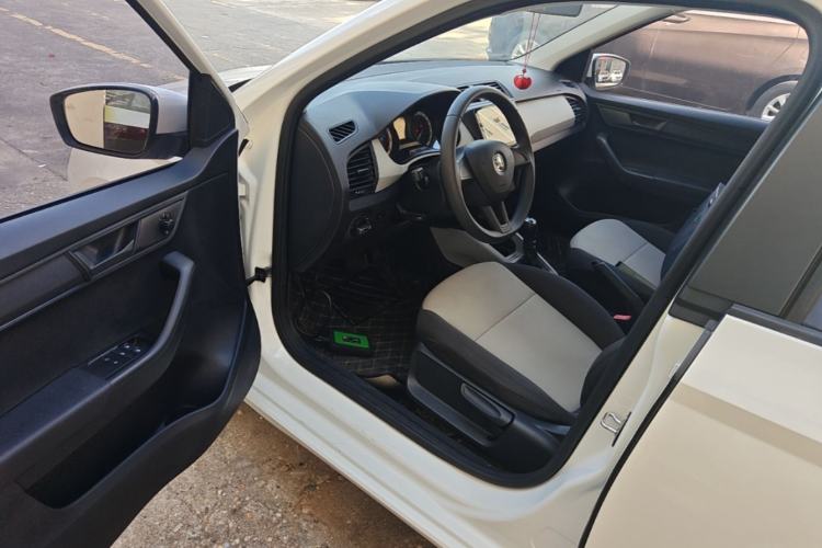 Used Skoda Fabia 2017 1.4L Automatic Car Enjoy Edition Driver Seat