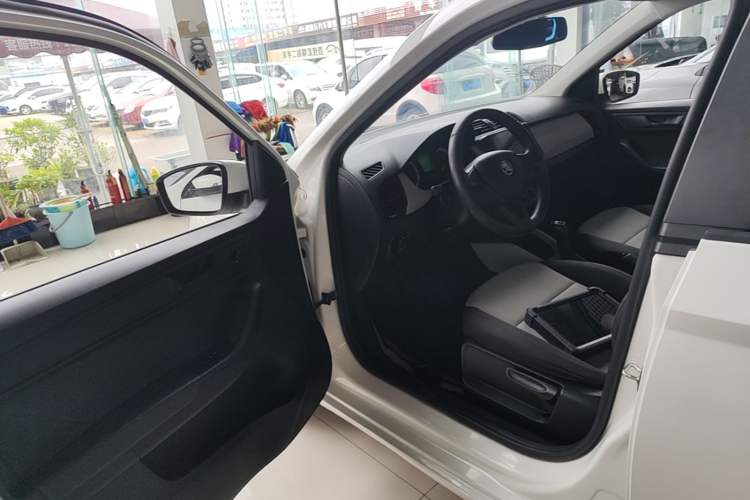 Used Skoda Fabia 2017 1.4L Automatic Car Enjoy Edition Driver Seat