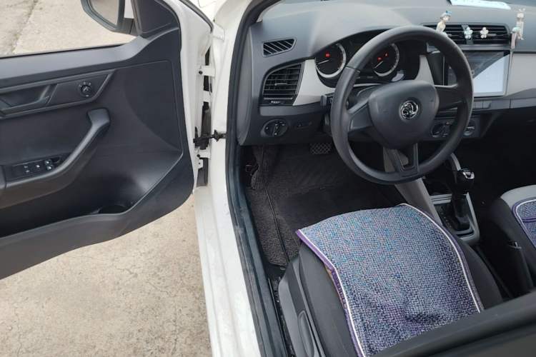 Used Skoda Fabia 2017 1.4L Automatic Car Enjoy Edition Driver Seat