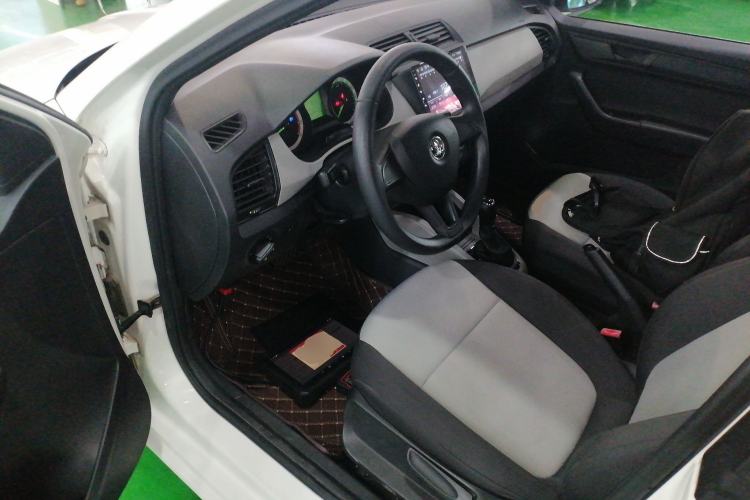 Used Skoda Fabia 2017 1.4L Automatic Car Enjoy Edition Driver Seat