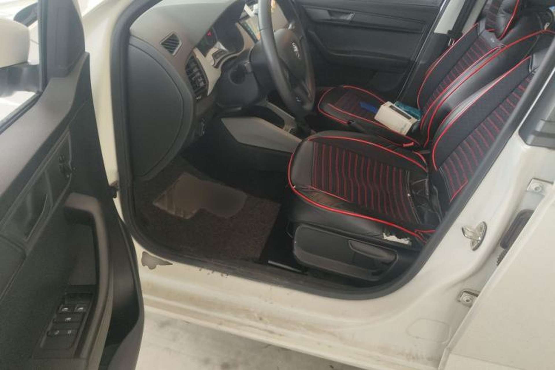 Used Skoda Fabia 2017 1.4L Automatic Car Enjoy Edition Driver Seat