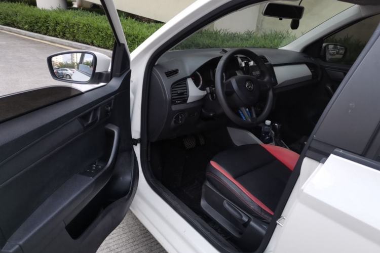Used Skoda Fabia 2017 1.4L Automatic Car Enjoy Edition Driver Seat