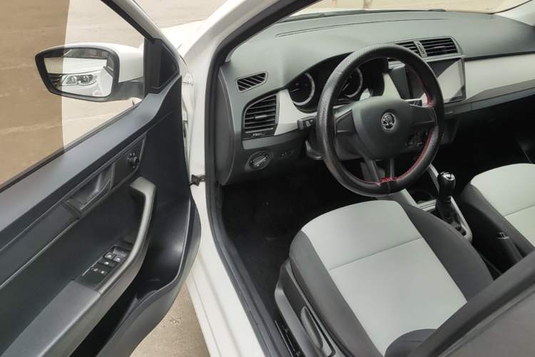 Used Skoda Fabia 2017 1.4L Automatic Car Enjoy Edition Driver Seat