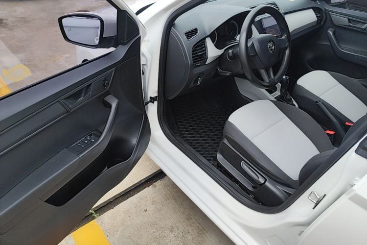 Used Skoda Fabia 2017 1.4L Automatic Car Enjoy Edition Driver Seat