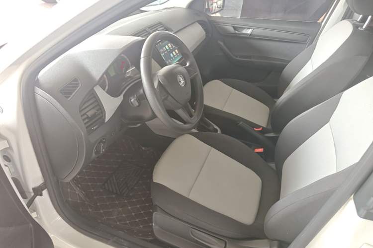 Used Skoda Fabia 2017 1.4L Automatic Car Enjoy Edition Driver Seat