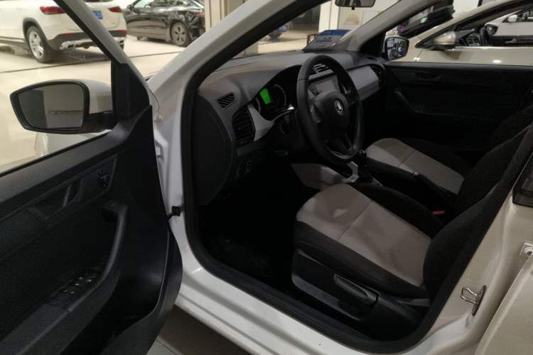 Used Skoda Fabia 2017 1.4L Automatic Car Enjoy Edition Driver Seat
