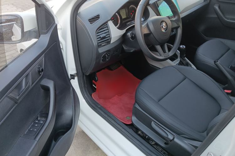 Used Skoda Fabia 2017 1.4L Automatic Car Enjoy Edition Driver Seat