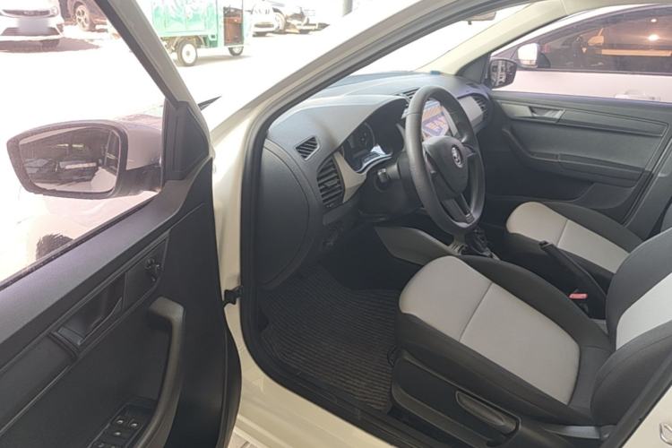 Used Skoda Fabia 2017 1.4L Automatic Car Enjoy Edition Driver Seat