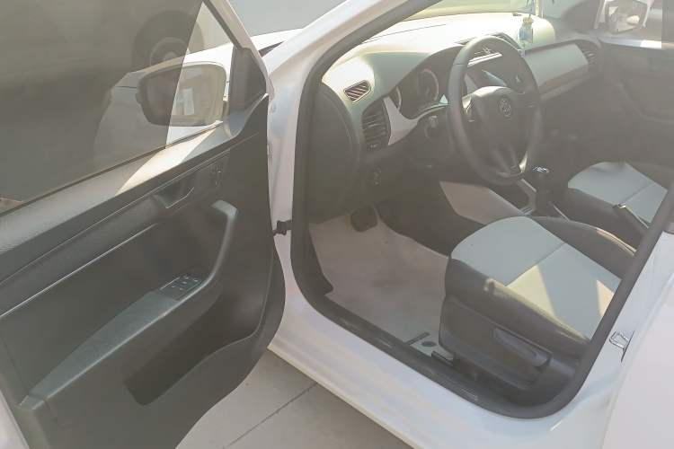 Used Skoda Fabia 2017 1.4L Automatic Car Enjoy Edition Driver Seat