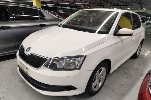 Ojetý Skoda Fabia 2017 1.4L Automatic Car Enjoy Edition