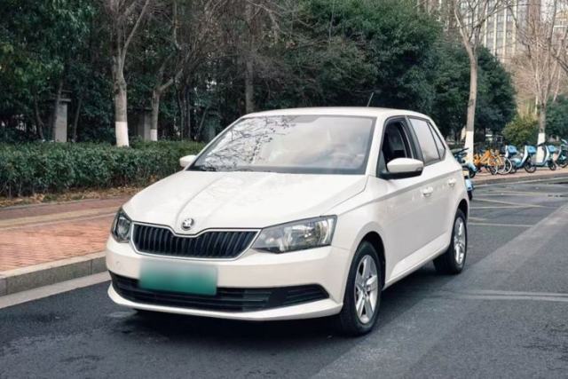 Used Skoda Fabia 2017 1.4L Automatic Car Enjoy Edition