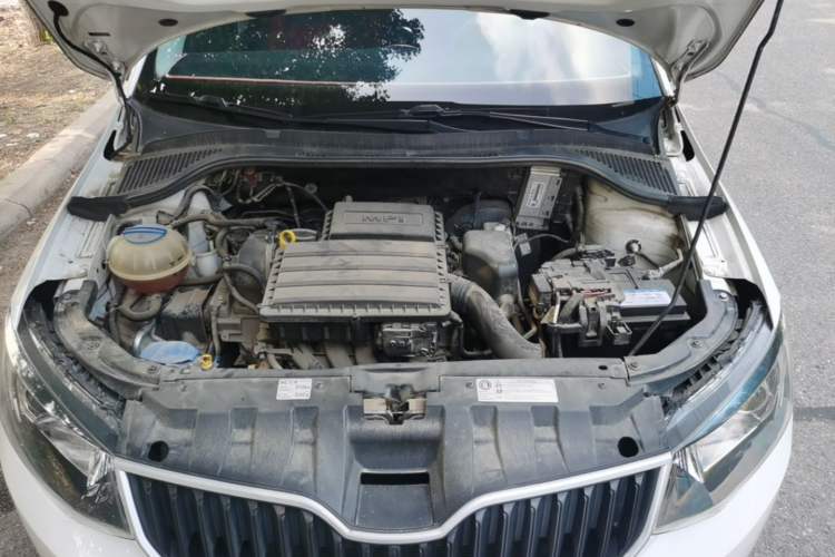 Used Skoda Fabia 2017 1.4L Automatic Car Enjoy Edition Engine Bay