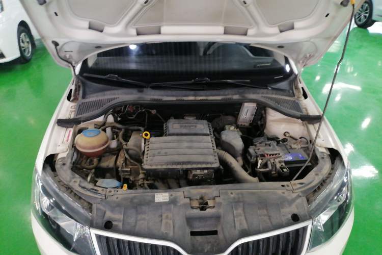 Used Skoda Fabia 2017 1.4L Automatic Car Enjoy Edition Engine Bay