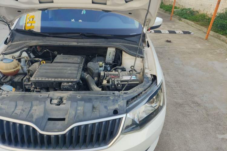 Used Skoda Fabia 2017 1.4L Automatic Car Enjoy Edition Engine Bay Left