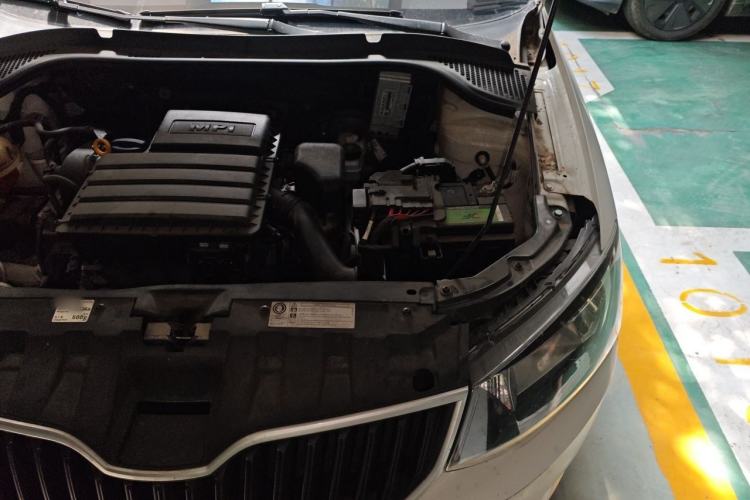 Used Skoda Fabia 2017 1.4L Automatic Car Enjoy Edition Engine Bay Left