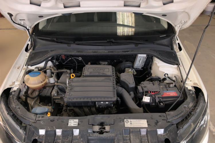 Used Skoda Fabia 2017 1.6L Automatic Chuanxing Edition Engine Bay