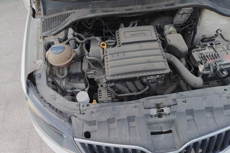 Used Skoda Fabia 2017 1.4L Automatic Car Enjoy Edition Engine Bay Right