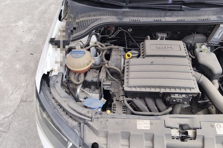 Used Skoda Fabia 2017 1.4L Automatic Front-Drive Model Engine Bay Right