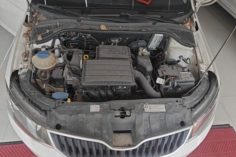 Used Skoda Fabia 2017 1.4L Automatic Car Enjoy Edition Engine Bay