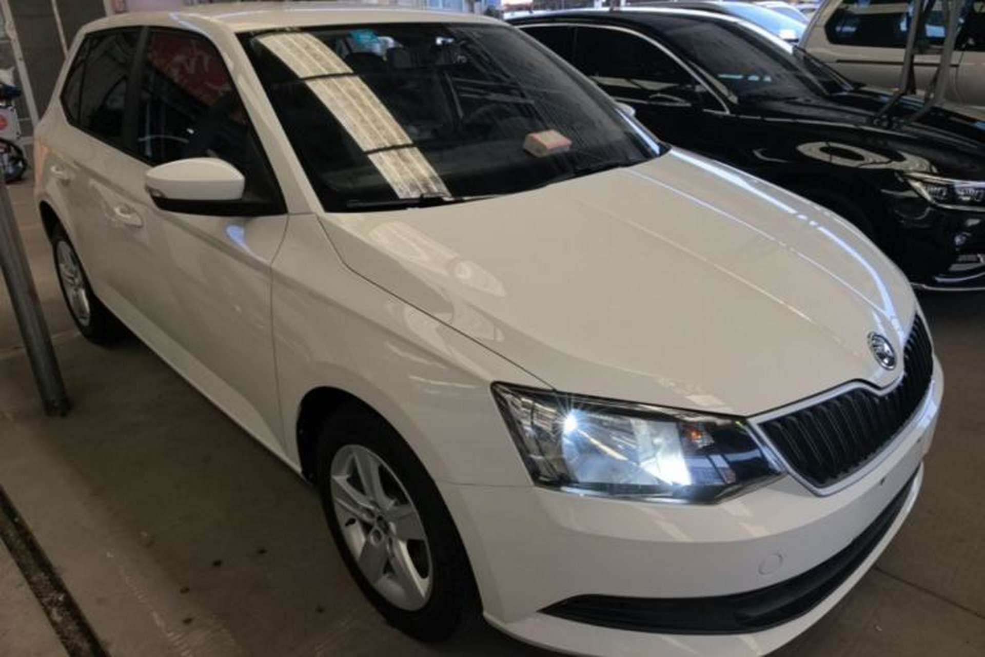 Used Skoda Fabia 2017 1.4L Automatic Car Enjoy Edition Exterior 1