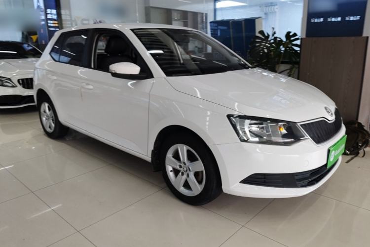 Used Skoda Fabia 2017 1.4L Automatic Car Enjoy Edition Exterior 1