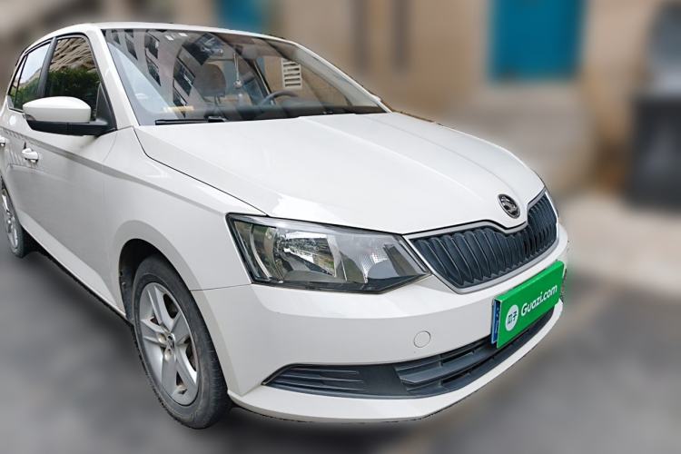 Used Skoda Fabia 2017 1.4L Automatic Car Enjoy Edition Exterior 2