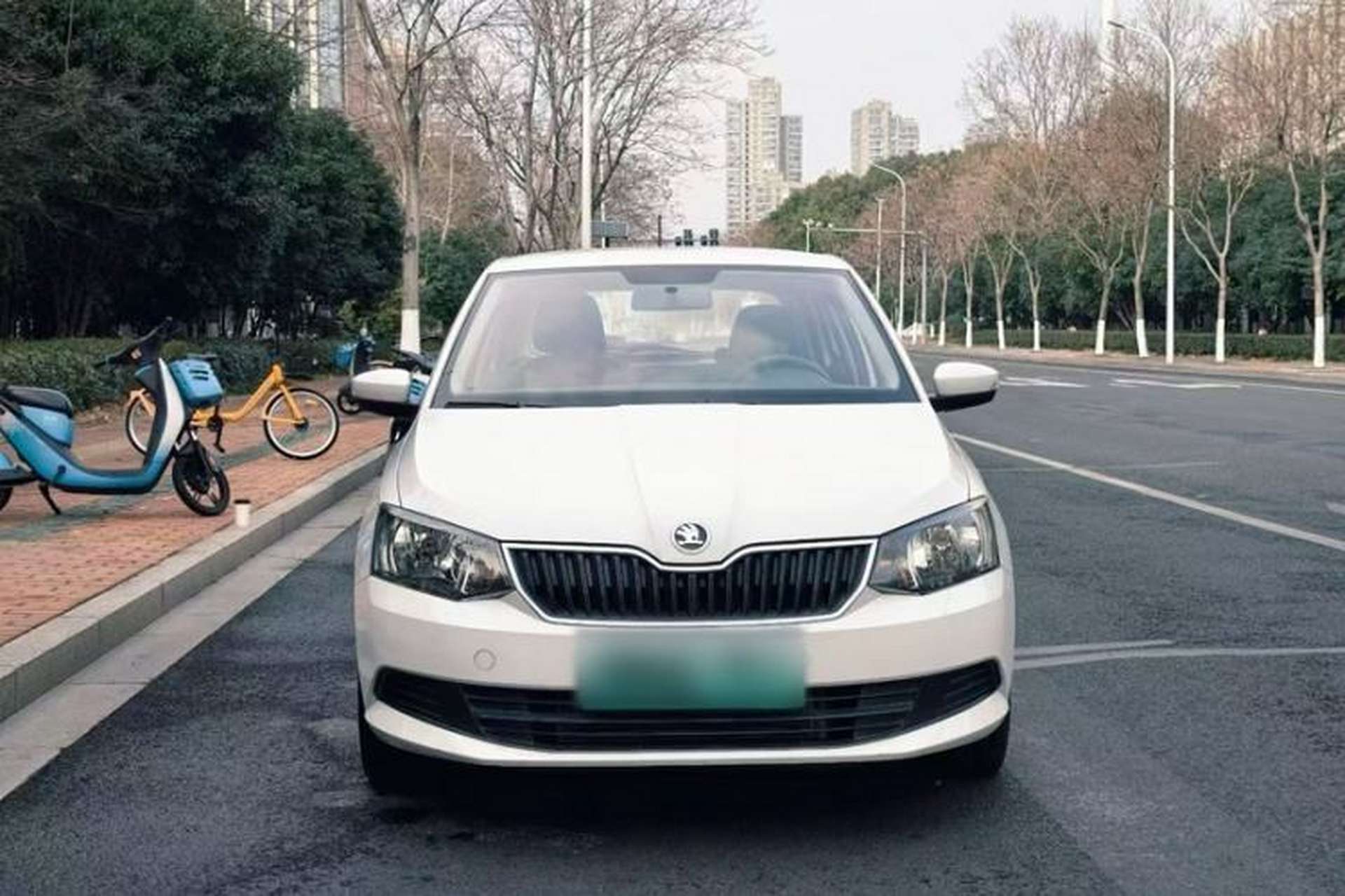 Used Skoda Fabia 2017 1.4L Automatic Car Enjoy Edition Exterior 2