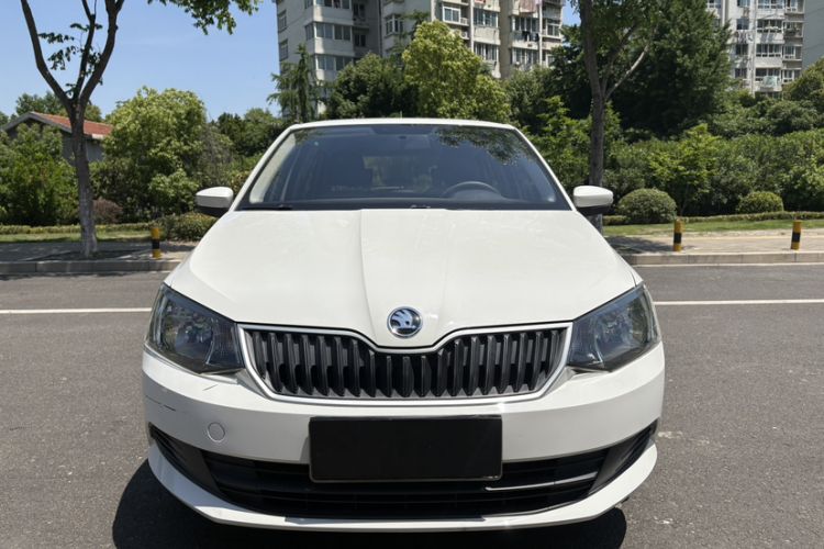 Used Skoda Fabia 2017 1.4L Automatic Car Enjoy Edition Exterior 2
