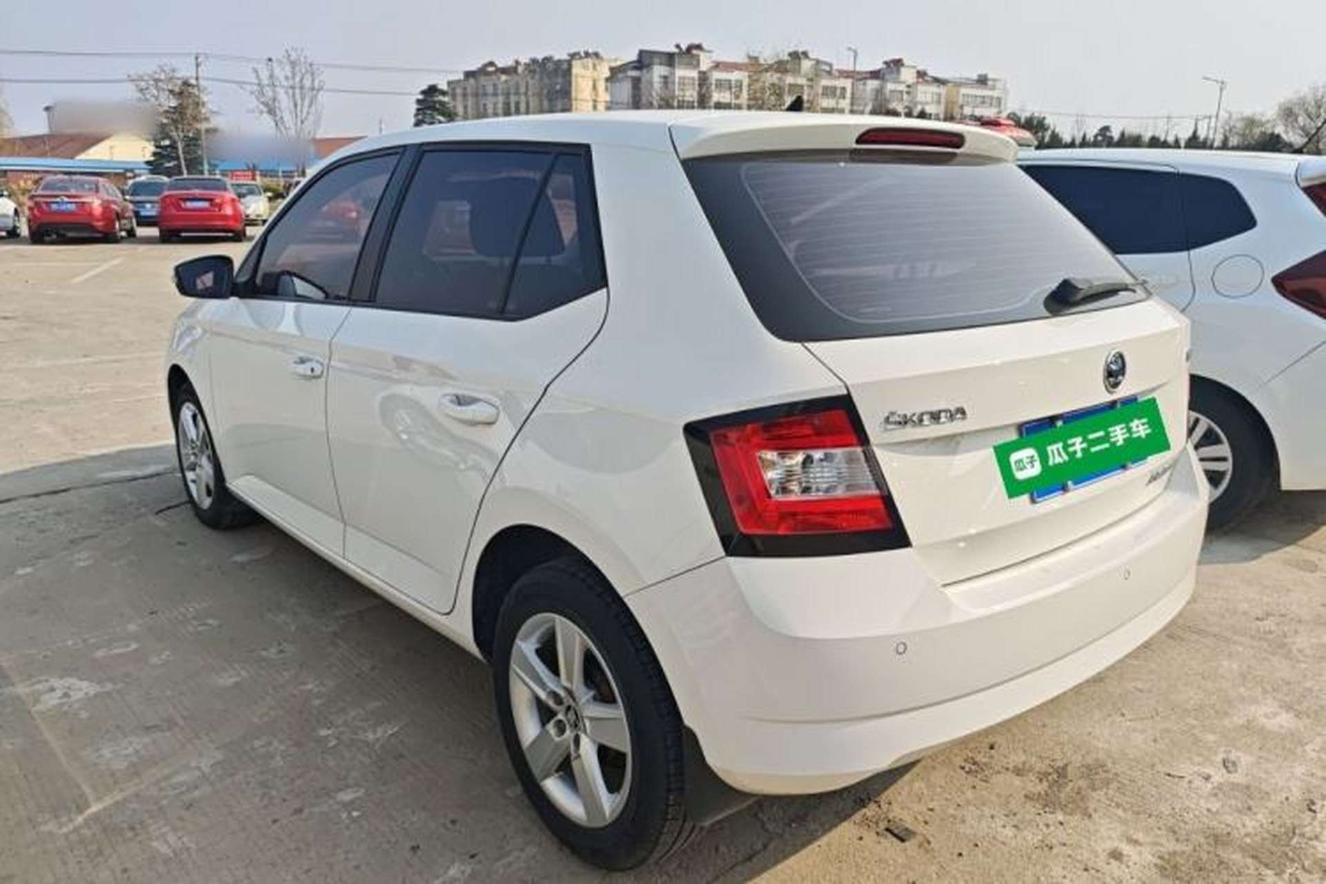 Used Skoda Fabia 2017 1.4L Automatic Car Enjoy Edition Exterior 2