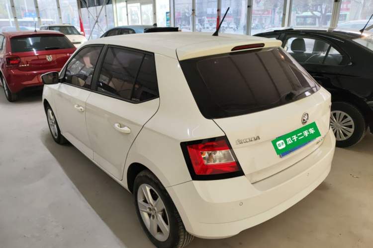 Used Skoda Fabia 2017 1.4L Automatic Car Enjoy Edition Exterior 2