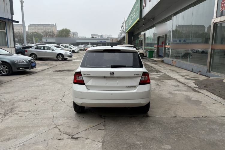 Used Skoda Fabia 2017 1.4L Manual Enjoy Edition Exterior 5